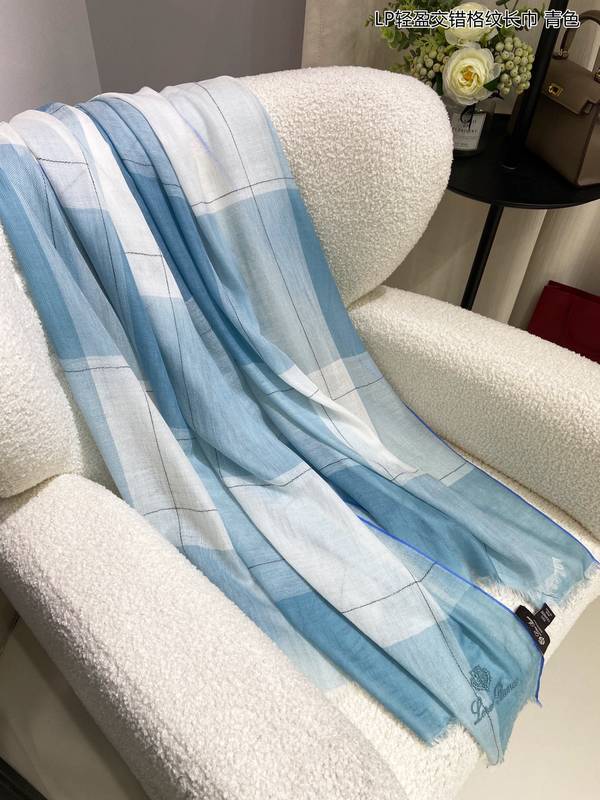 Loro Piana Scarf LPC00049 Loro Piana Scarf LPC00049